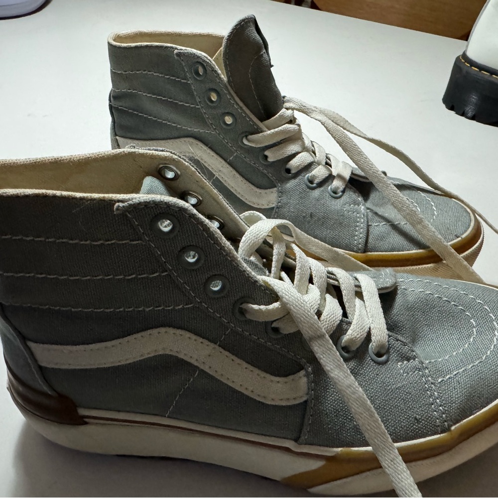 Vans High-Top Sneakers in Light Gray and Beige